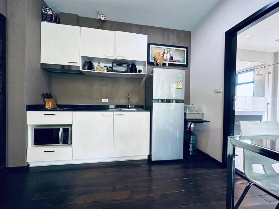 Rawai Seaside -the Title Spacious One Bedroom Lejlighed Phuket
